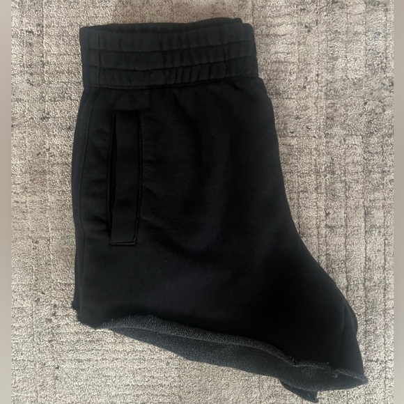 Aerie Black High-Waisted Short - Picture 5 of 6